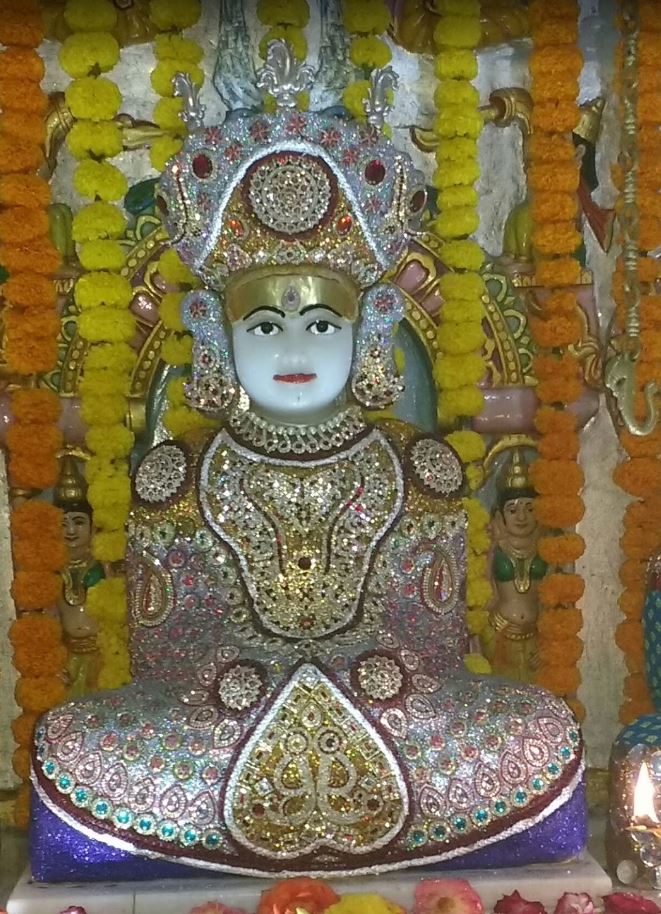 Shri Shantinath Jain Shwetamber Mandir, Junipeth Road, Lonand, District - Satara (Maharashtra) image 2