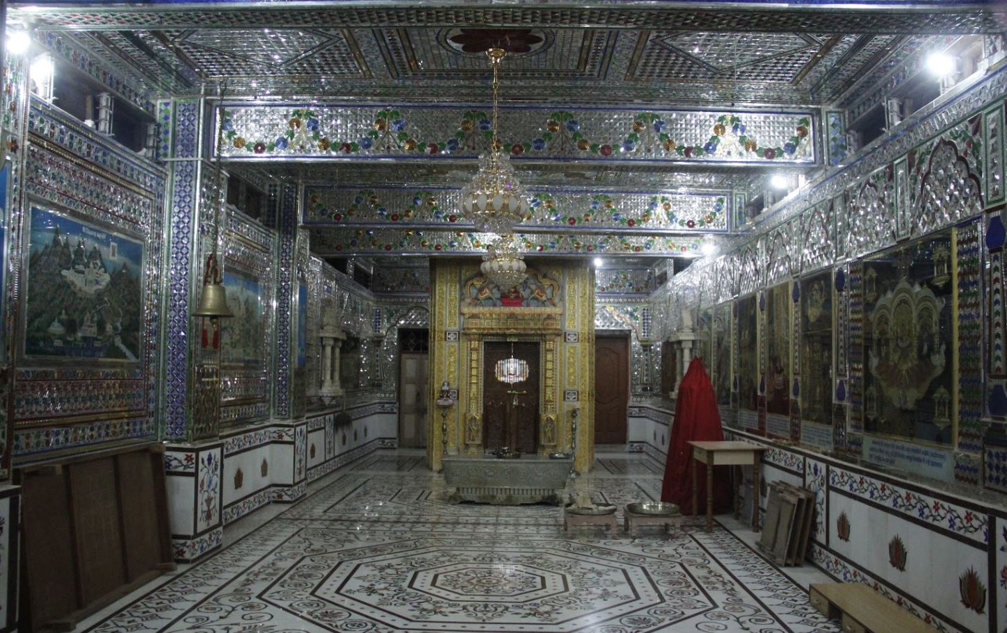 Shri Shantinath Jain Shwetamber Mandir, Junipeth Road, Lonand, District - Satara (Maharashtra) image 3