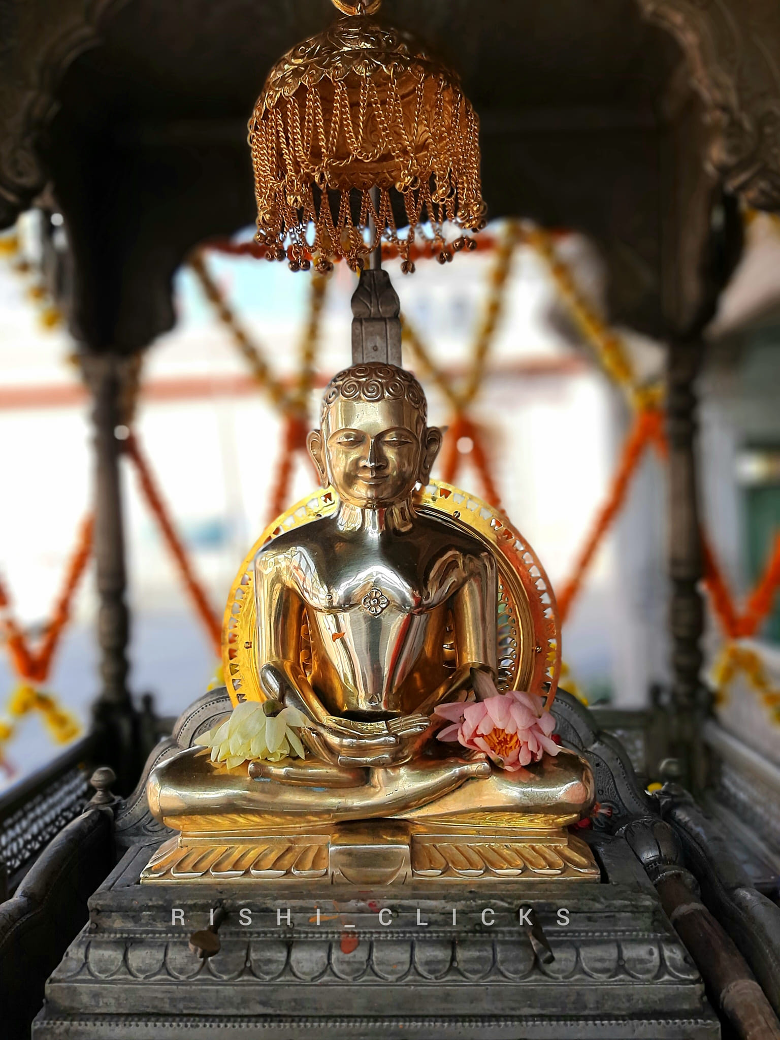 Shri 1008 Chandraprabhu Digamber Jain Mandir, Police Lines, Phaltan, District - Satara (Maharashtra) thumbnail 4