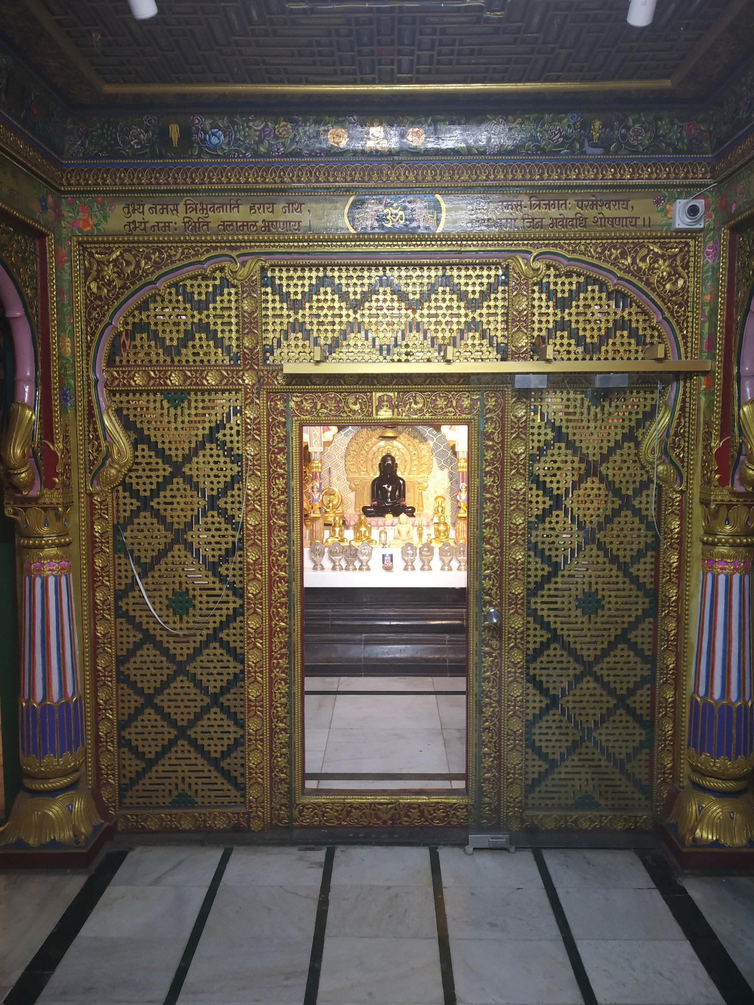 Shri 1008 Adinath Swami and Shri 1008 Parshvnath Swami Digamber Jain Mandir, Ravivar Peth, Phaltan, District - Satara (Maharashtra) image 9