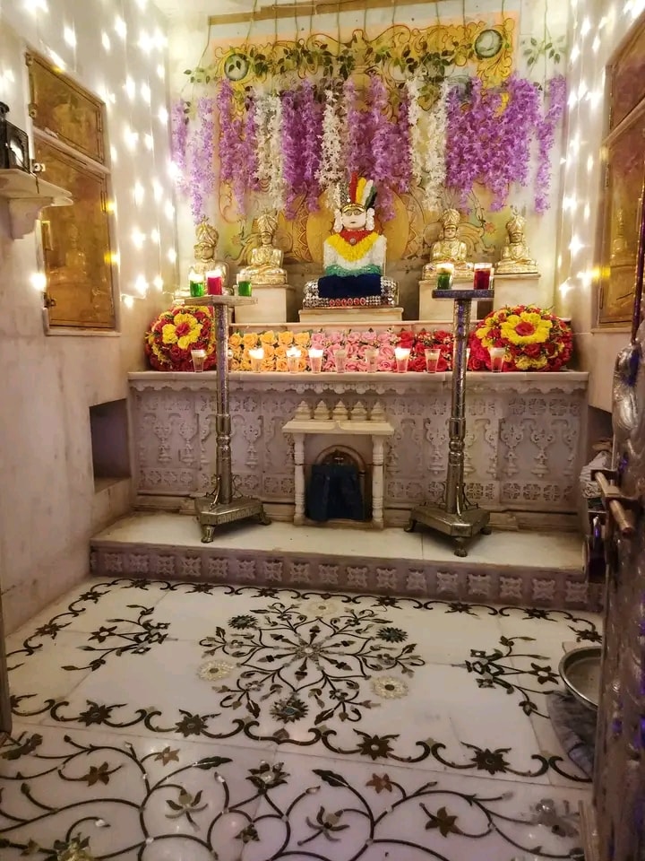 Shri Sumatinath Bhagwan Shwetamber Jain Mandir, Old Town, Malkapur, District - Buldana (Maharashtra) main image