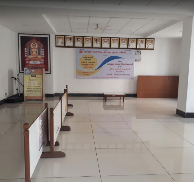 Shri Jain Shwetamber Terapanthi Sabha, Terapanth Bhavan, Hatte Nagar, Latur (Maharashtra) image 2