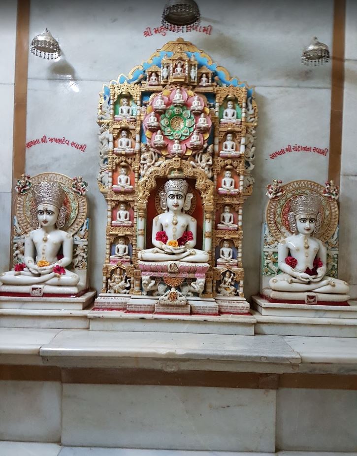 Babu Amichand Panalal Adishwarji Jain Mandir, Walkeshwar, Malabar Hill, Mumbai (Maharashtra) image 6