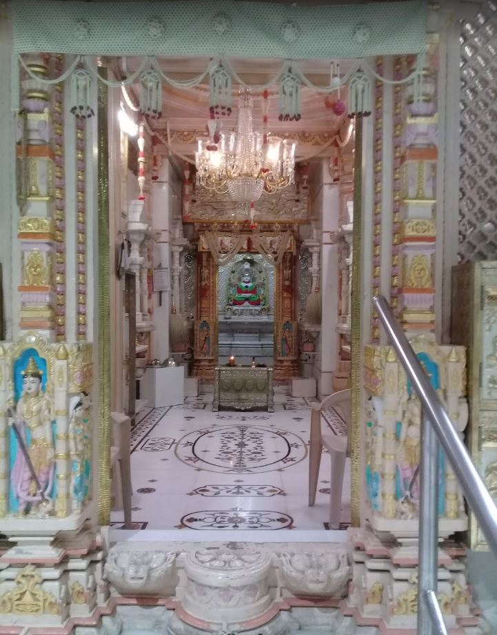 Bhagwan Adinath Jain Derasar, Teen Batti, Malabar Hill, Mumbai (Maharashtra) image 2