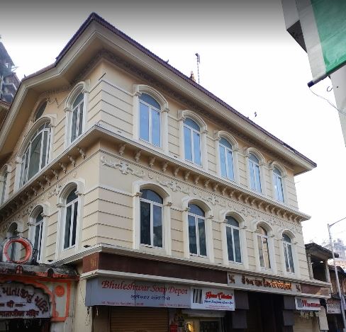 Shri 1008 Chandraprabh Digamber Jain Mandir, Bhuleshwar Road, Fanas Wadi, Kalbadevi, Mumbai (Maharashtra) image 1