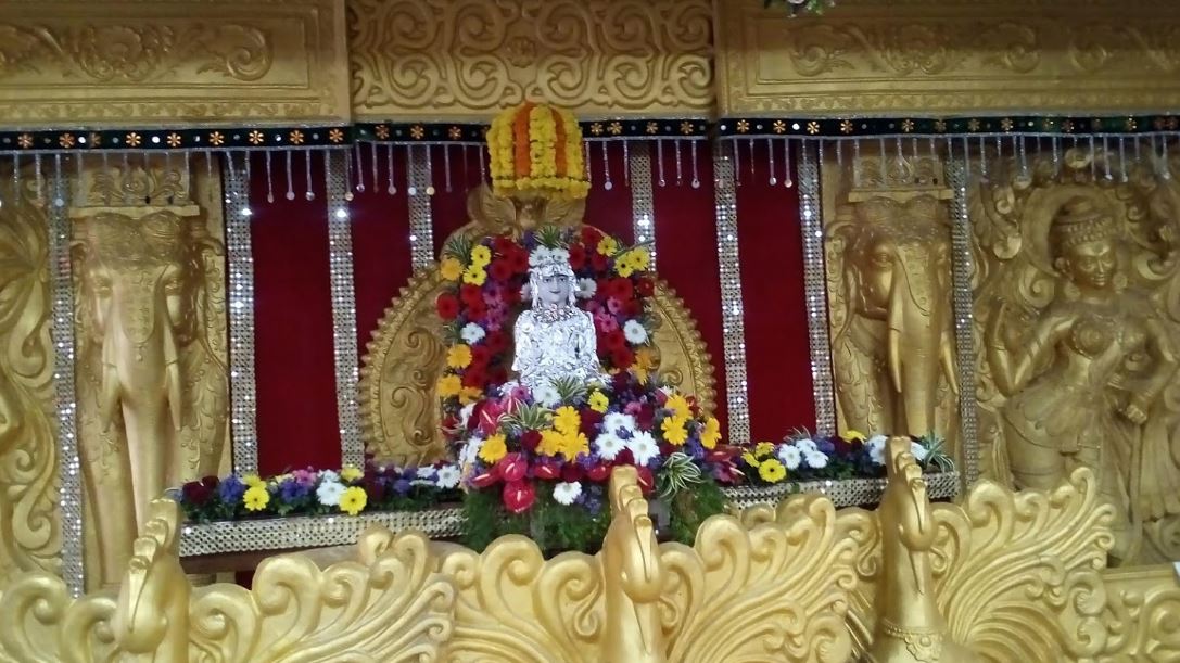 Shri Jagvallabh Parshvnath Jain Derasar, Opposite Malad Station, Malad (West), Mumbai (Maharashtra) image 3
