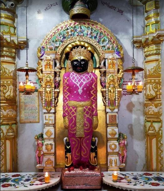 Shri Garden Lane Nageshwar Parshvnath Jinalaya, Damodar Park, Ghatkopar West, District-Mumbai Suburban (Maharashtra) image 2
