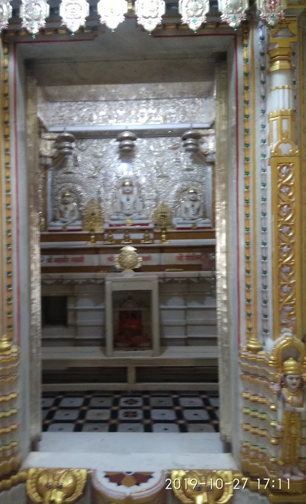 Shri Vasupujya Swami Jain Shwetamber Mandir, Sarrafa Bazar, Adoni, District-Kurnool (Andhra Pradesh) image 3