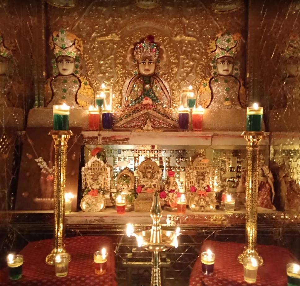 Shri Chintamani Parshvnath Jain Mandir, Sumer Nagar, Borivali West, District-Mumbai Suburban (Maharashtra) image 1