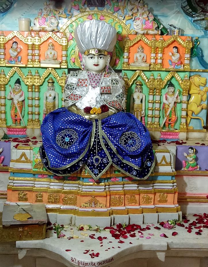 Geetanjali Shankheswar Parshvnath Jain Derasar, Sindhi Colony, Borivali West, District-Mumbai Suburban (Maharashtra) image 4