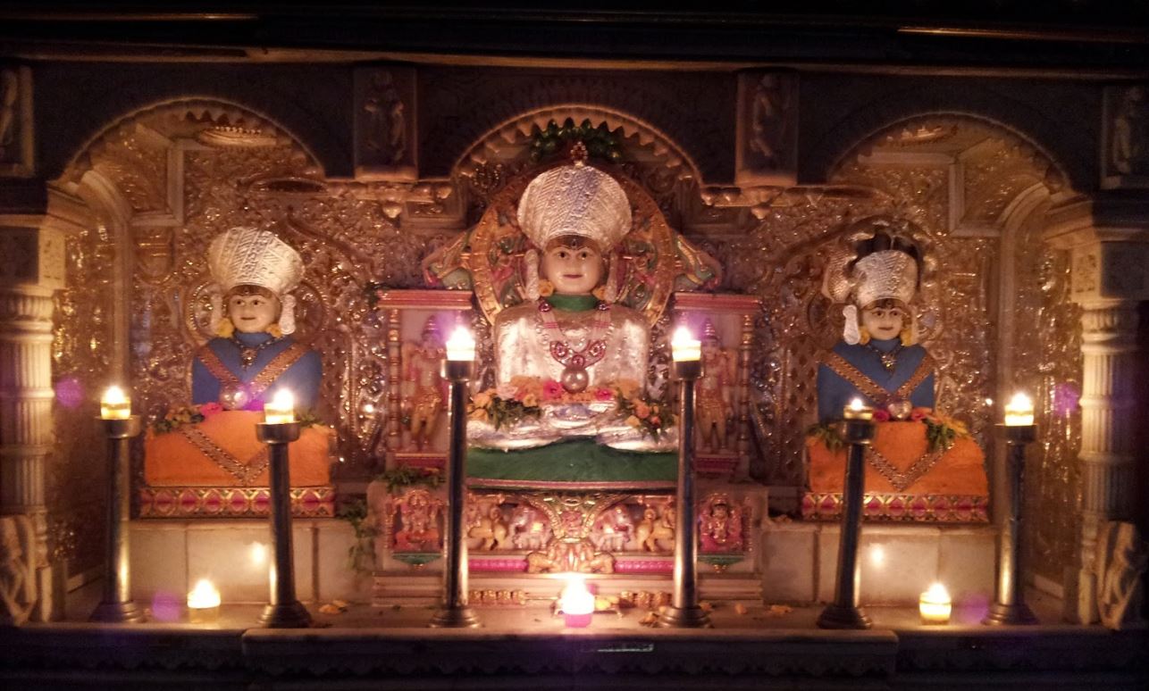 Shri Adinath Bhagwan Shwetamber Jain Mandir, Sardar Vallabhbhai Patel Road, Khetwadi, Girgaon, Mumbai (Maharashtra) image 2