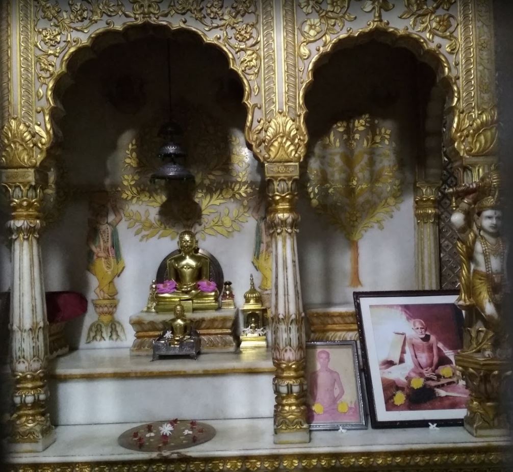 Shri Digamber Jain Chaitalaya, Stone Building, Chowpatty Seaface, Chowpatty, Girgaon, Mumbai (Maharashtra) image 2