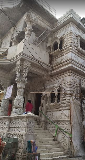 Shri Mahaveer Swami Shwetamber Jain Derasar, (Motisha Lalbaug Jain Temple), C P Tank Road, Bhuleshwar, Mumbai (Maharashtra) image 1