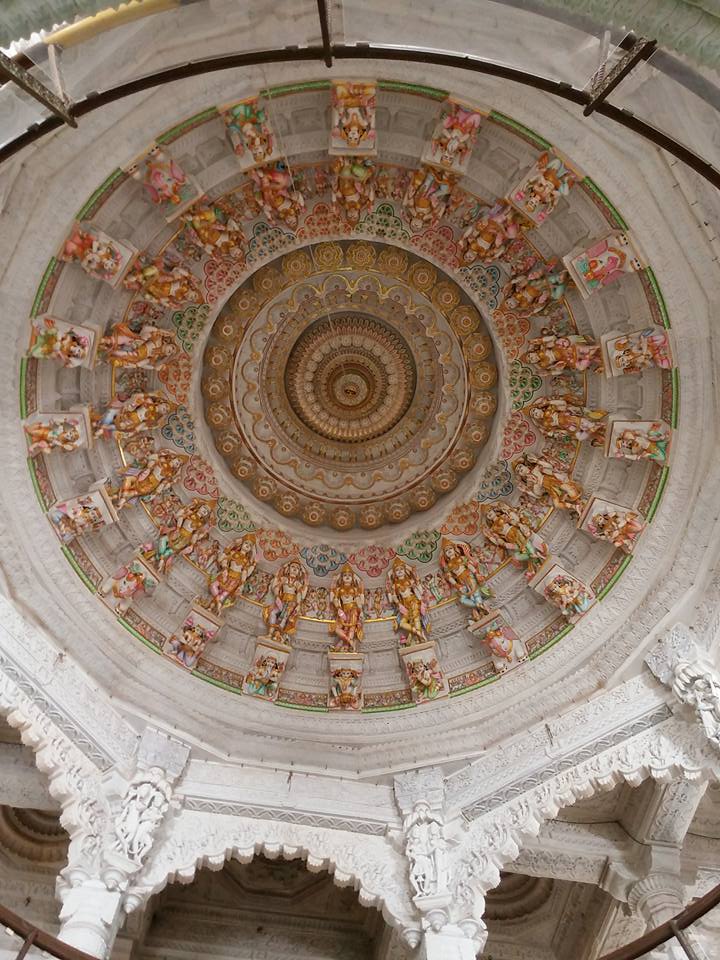 Shri Mahaveer Swami Shwetamber Jain Derasar, (Motisha Lalbaug Jain Temple), C P Tank Road, Bhuleshwar, Mumbai (Maharashtra) thumbnail 5
