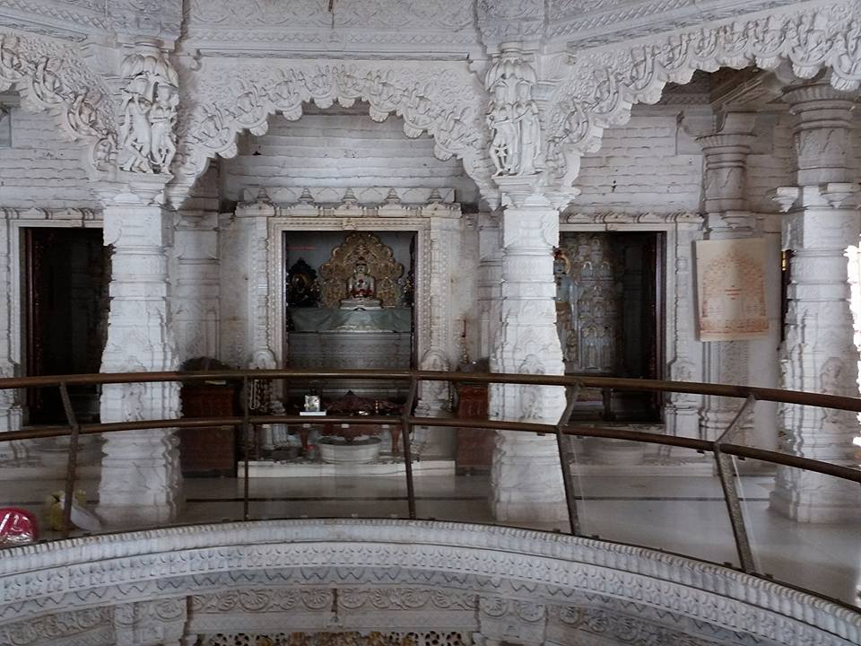 Shri Mahaveer Swami Shwetamber Jain Derasar, (Motisha Lalbaug Jain Temple), C P Tank Road, Bhuleshwar, Mumbai (Maharashtra) image 8
