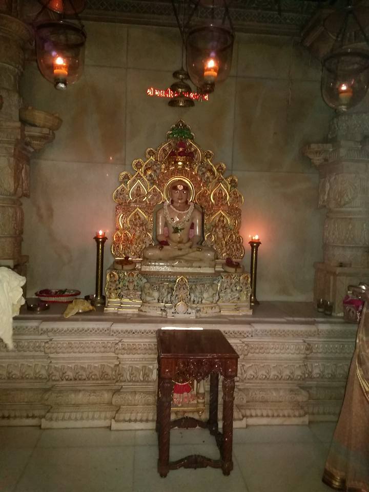 Shri Mahaveer Swami Shwetamber Jain Derasar, (Motisha Lalbaug Jain Temple), C P Tank Road, Bhuleshwar, Mumbai (Maharashtra) image 11