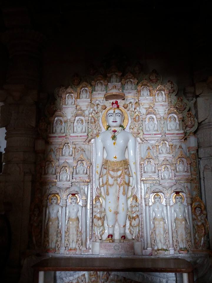 Shri Mahaveer Swami Shwetamber Jain Derasar, (Motisha Lalbaug Jain Temple), C P Tank Road, Bhuleshwar, Mumbai (Maharashtra) image 12