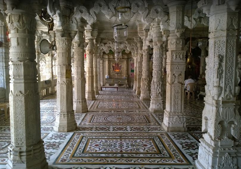 Shri Godiji Parshvnath Jinalaya, Bhoiwada, Bhuleshwar, Mumbai (Maharashtra) image 5