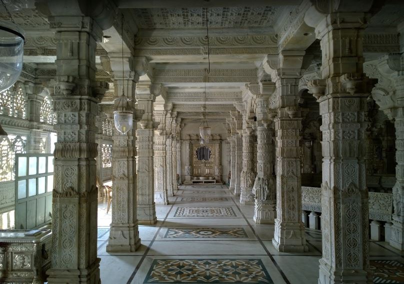Shri Godiji Parshvnath Jinalaya, Bhoiwada, Bhuleshwar, Mumbai (Maharashtra) image 8