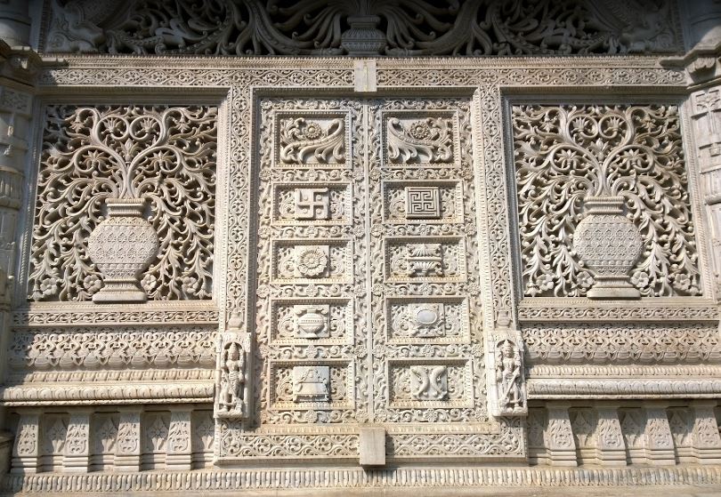 Shri Godiji Parshvnath Jinalaya, Bhoiwada, Bhuleshwar, Mumbai (Maharashtra) image 10
