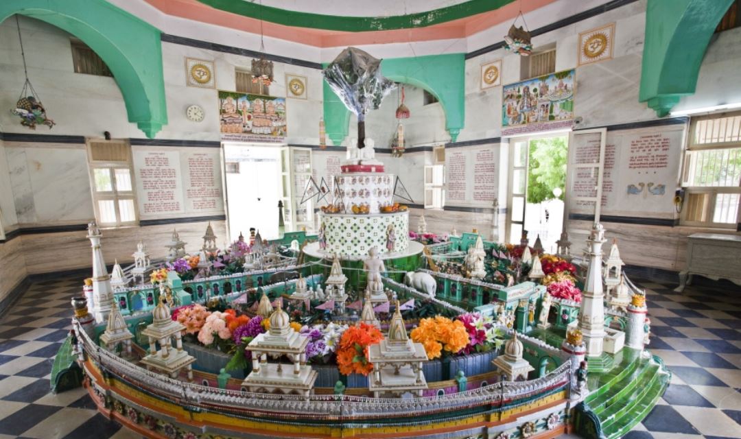 Shri Mahaveer Kund Kund  Digamber Jain Parmagam Mandir, Songadh, District-Bhavnagar (Gujarat) image 4