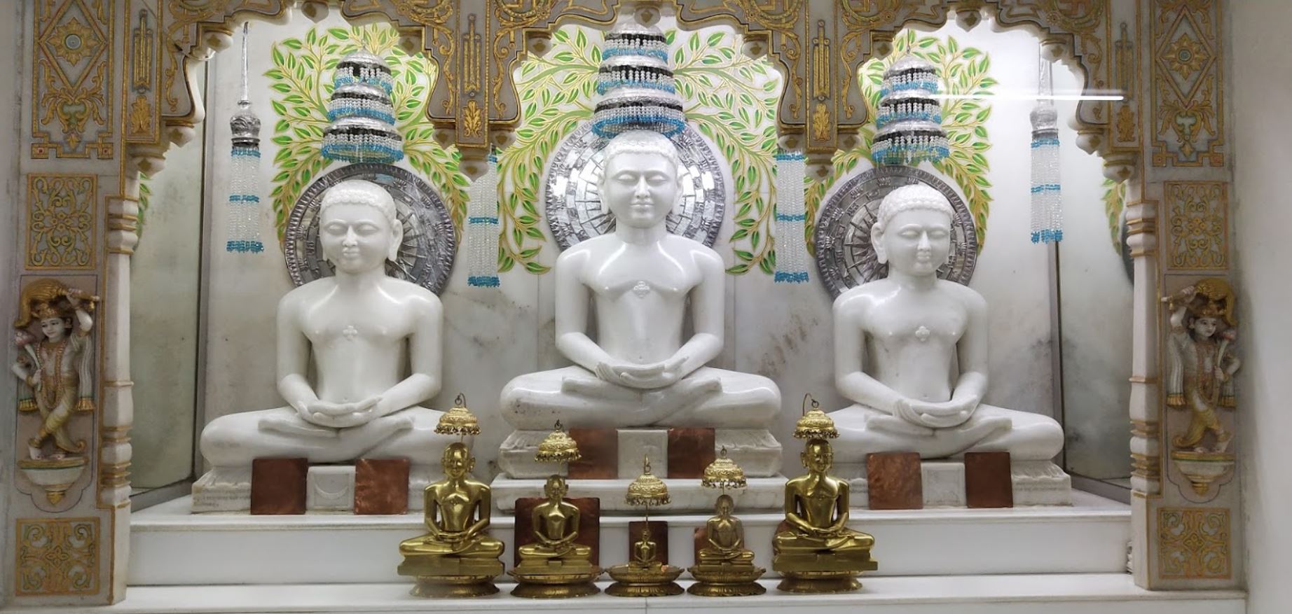 Shri Simandhar Bhagwan Digamber Jain Mandir, Mumba Devi Marg, Bhuleshwar, Mumbai (Maharashtra) image 2