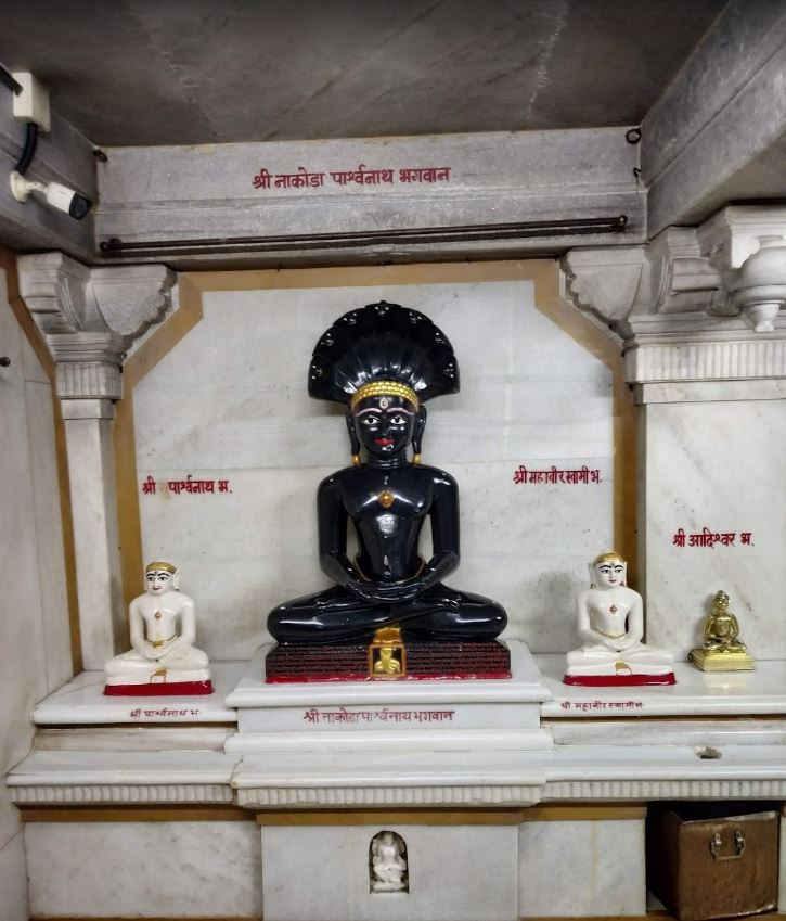 Shri Adeshwar Ji Jain Mandir, Vijay Vallabh Chowk, Pydhonie, Bhuleshwar, Mumbai (Maharashtra) image 8