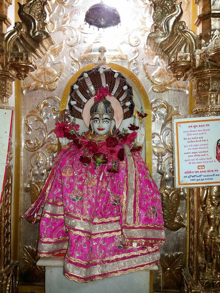Sheth Motisha Adeshwarji Jain Mandir, Sheth Motisha Lane, Love Lane, Byculla East, Byculla, Mumbai (Maharashtra) image 17