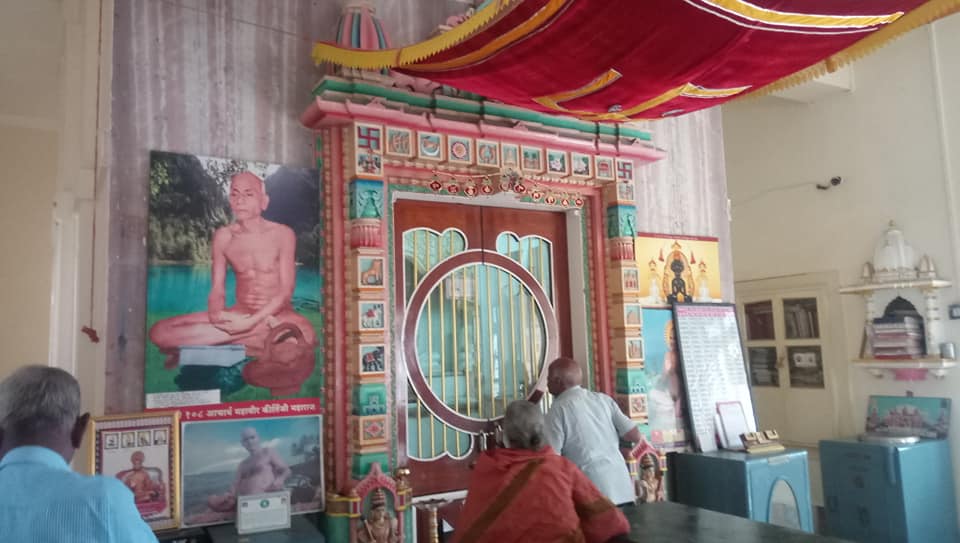 Shri 1008 Rishabhdev Digamber Jin Mandir, Mahavir Society, Manglayatan Society, Mehsana (Gujarat) image 4