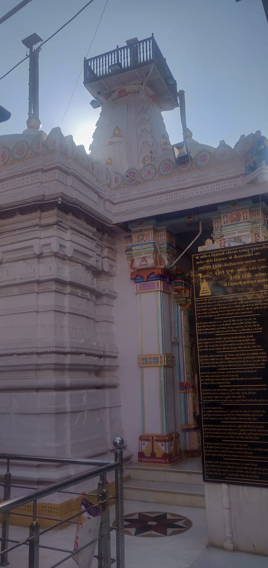 Shri Shantinath Jinalaya, Old Dhatia Falia, Bhuj, District-Kachchh (Gujarat) image 1