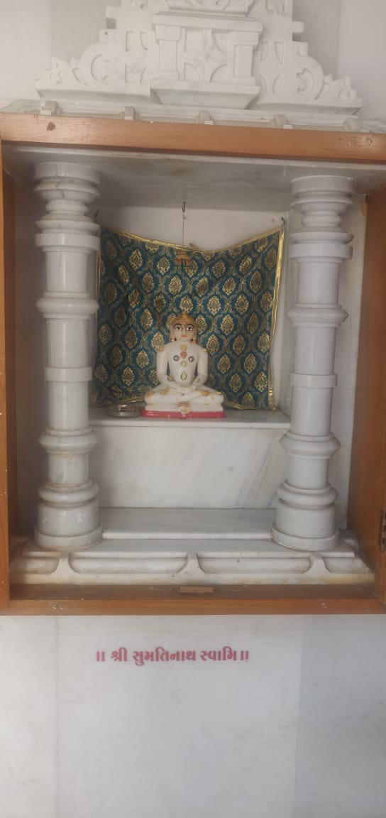 Shri Shantinath Jinalaya, Old Dhatia Falia, Bhuj, District-Kachchh (Gujarat) image 9