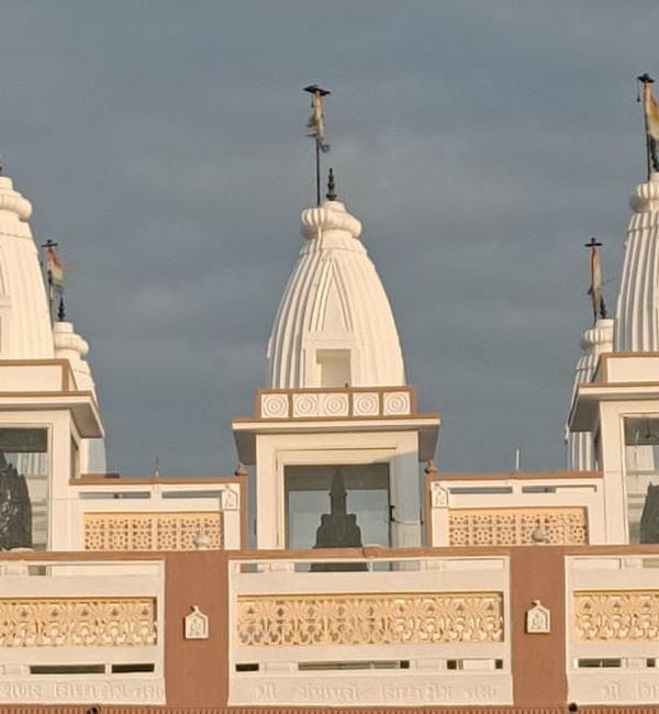 Shri 1008 Shantinath Digamber Jain Mandir, Shringar, Idar, District- Sabarkantha (Gujarat) thumbnail 2
