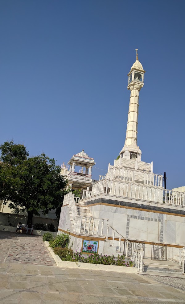 Shri 1008 Adinath Digamber Jain Pracheen Beespanthi Derasar, Idar, District- Sabarkantha (Gujarat) thumbnail 5