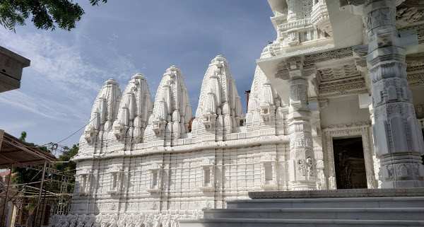 Shri 1008 Bhiladiya Parshvnath Jain Derasar, Bhildi, District-Banaskantha (Gujarat) image 2
