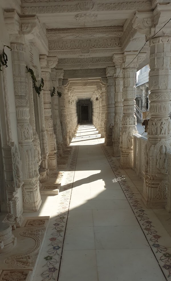 Shri 1008 Bhiladiya Parshvnath Jain Derasar, Bhildi, District-Banaskantha (Gujarat) image 6