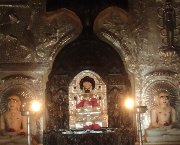 Shri 1008 Bhiladiya Parshvnath Jain Derasar, Bhildi, District-Banaskantha (Gujarat) image 8