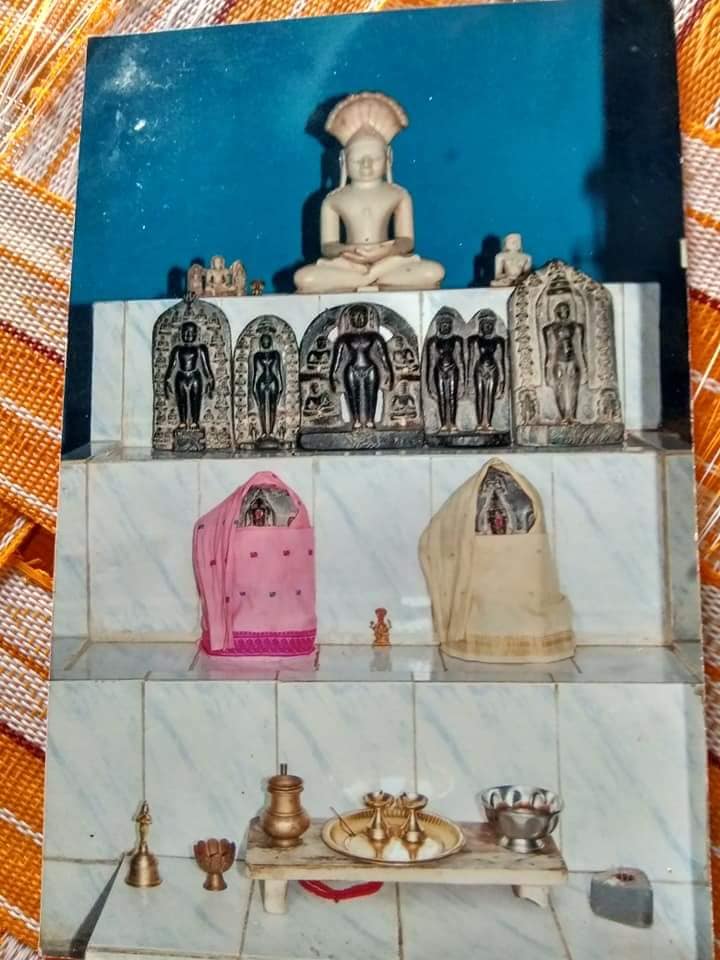 Shri Suparshvnath Digambar Jain Mandir (Basadi), Peddahottur (Peddahoturu), District - Kurnool (A.P.) image 6