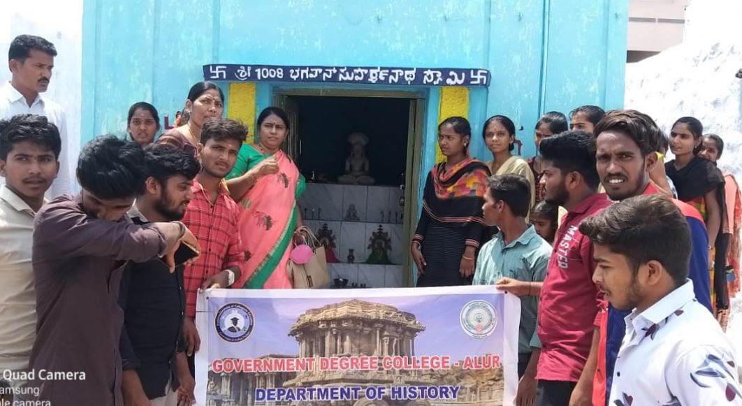 Shri Suparshvnath Digambar Jain Mandir (Basadi), Peddahottur (Peddahoturu), District - Kurnool (A.P.) image 8