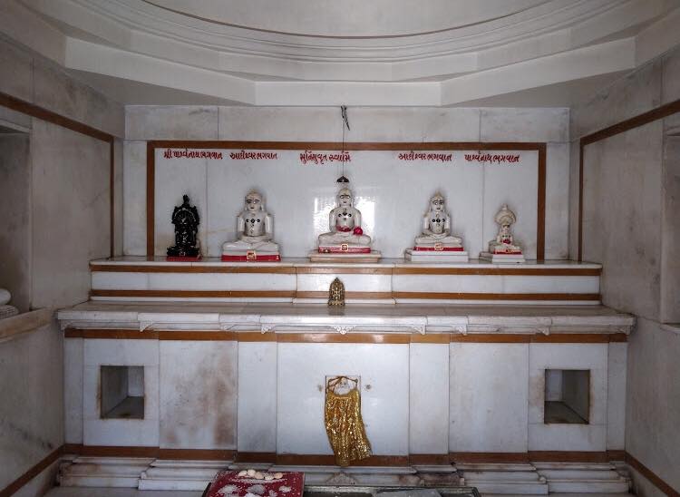Shri Matar Tirth, Shri Sachhadev Sumatinath, Matar, District - Kheda (Gujarat) image 8