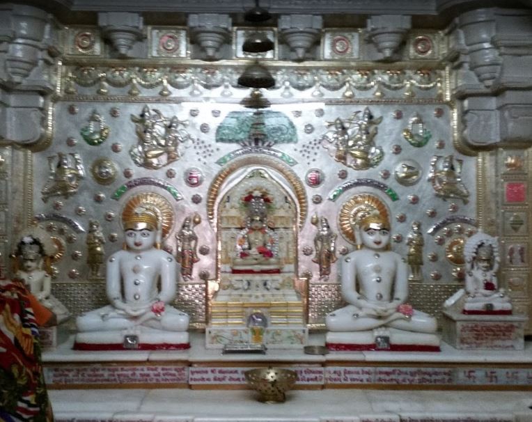 Shri Sambhavnath Jain Derasar, Gajerapara, Amreli (Gujarat) image 2