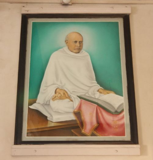 Shri Shantinath Digamber Jain Mandir, Kapad Bazaar, Tower Road, Amreli (Gujarat) image 6