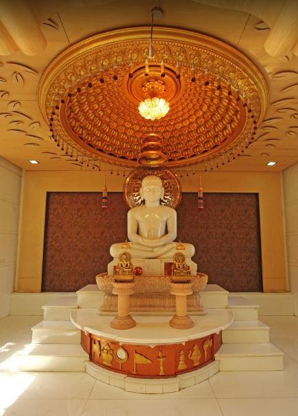 Shri Mahaveer Swami Digamber Jain Mandir, Vasant Vihar, Navrangpura, Ahmedabad (Gujarat) image 2