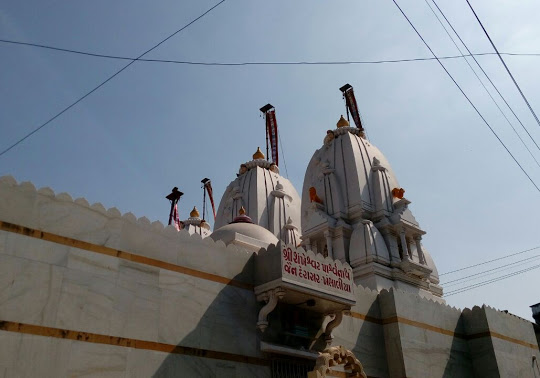 Shri Shankeshwar Parshvnath Jain Derasar, Navapara, Khambhalia, District - Devbhumi Dwarka (Gujarat) main image