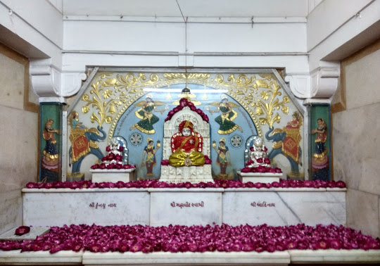 Shri Shankeshwar Parshvnath Jain Derasar, Navapara, Khambhalia, District - Devbhumi Dwarka (Gujarat) image 7