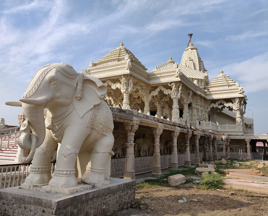 Shri Halaratirth Aradhana Dham Jain Mandir, Nana Mandha, Khambhalia, District - Devbhumi Dwarka (Gujarat) thumbnail 2