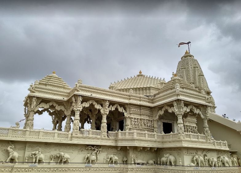 Shri Halaratirth Aradhana Dham Jain Mandir, Nana Mandha, Khambhalia, District - Devbhumi Dwarka (Gujarat) image 5