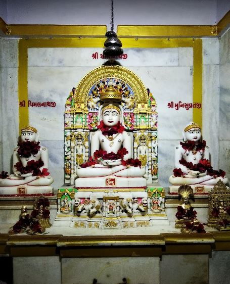 Shri Shantinath Jain Derasar, Teacher's Colony, Veraval, District - Gir Somnath (Gujarat) image 2