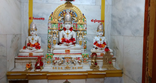 Shri Shantinath Jain Derasar, Teacher's Colony, Veraval, District - Gir Somnath (Gujarat) image 3