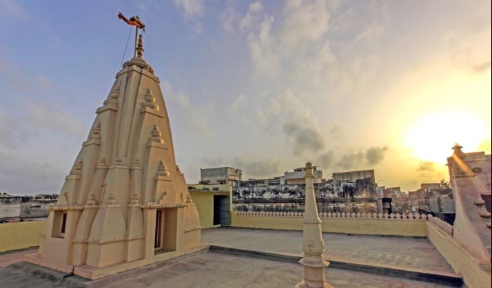 Shri Parshvnath Bhagwan Digamber Jain Mandir, Opp.Dena Bank, Vaniyawad, Porbandar (Gujarat) image 8