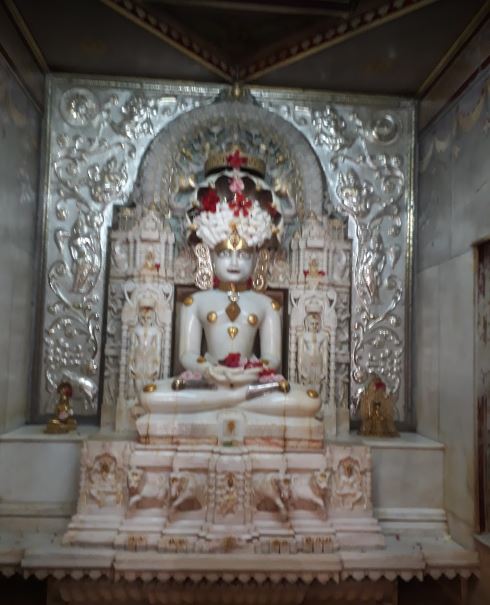 Shri Vasupujya Bhagwan Jain Derasar, Mahavir Society, Navsari (Gujarat) image 3